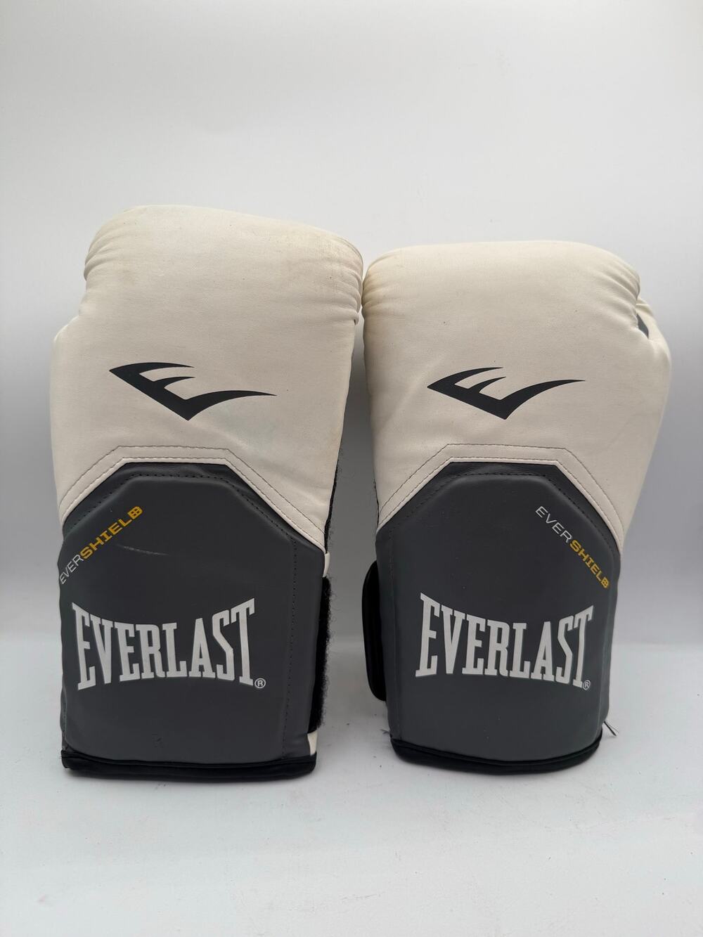 Everlast Elite Pro Style Boxing Gloves - 12oz White Grey EverShield - Training